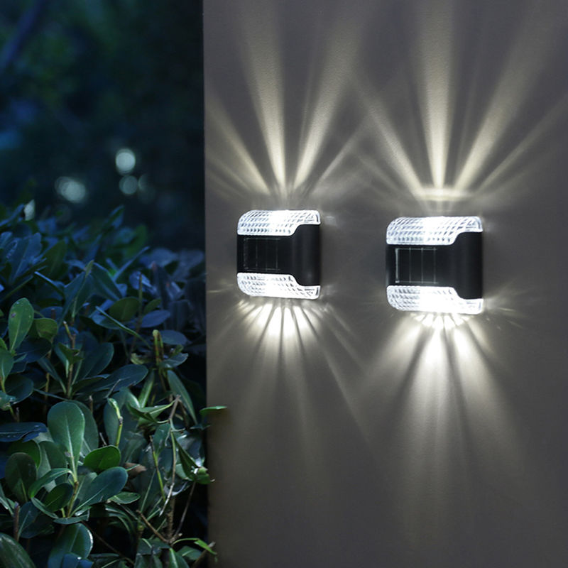 Tahan Air Solar Light Garden Villa Lampu Sorot Dinding Eksterior Dekoratif Super Terang