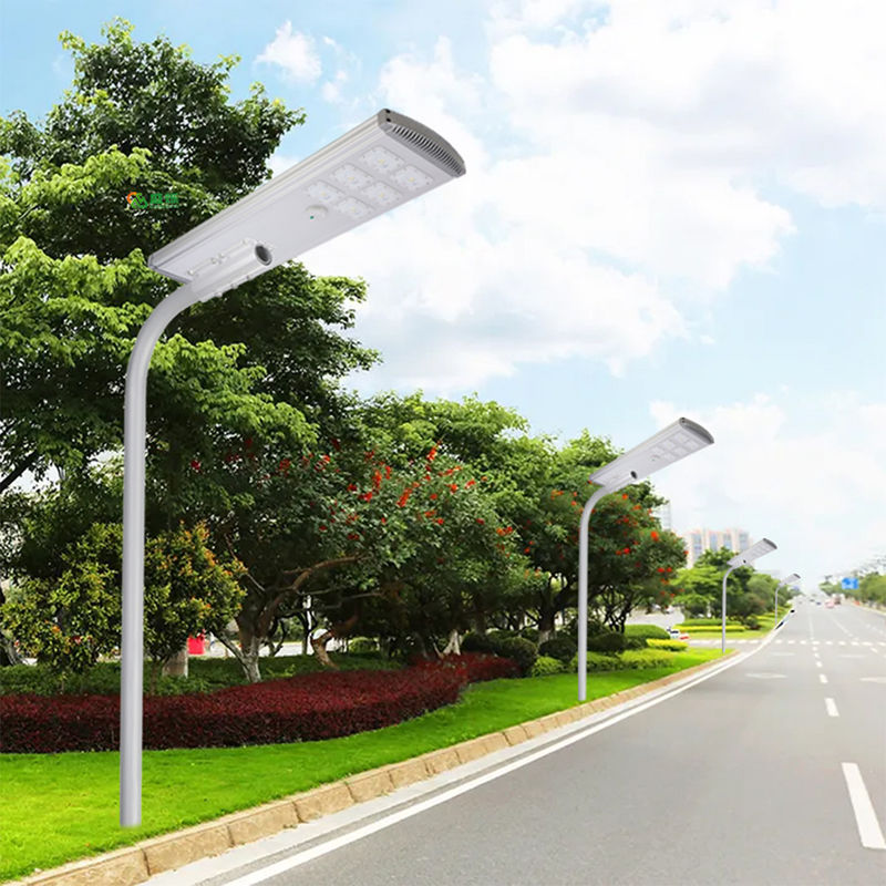 Waterproof Ip65 Solar Sensor Light Abs Street 400w 600w 800w Semua Dalam Satu 3.2V