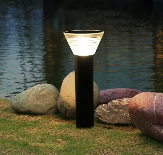 Pabrik Grosir Led Solar Lawn Lamps IP 65 Waterproof Outdoor Solar Garden Lights
