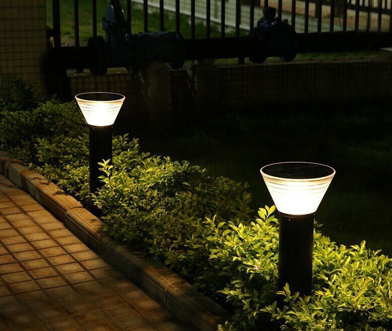 Pabrik Grosir Led Solar Lawn Lamps IP 65 Waterproof Outdoor Solar Garden Lights