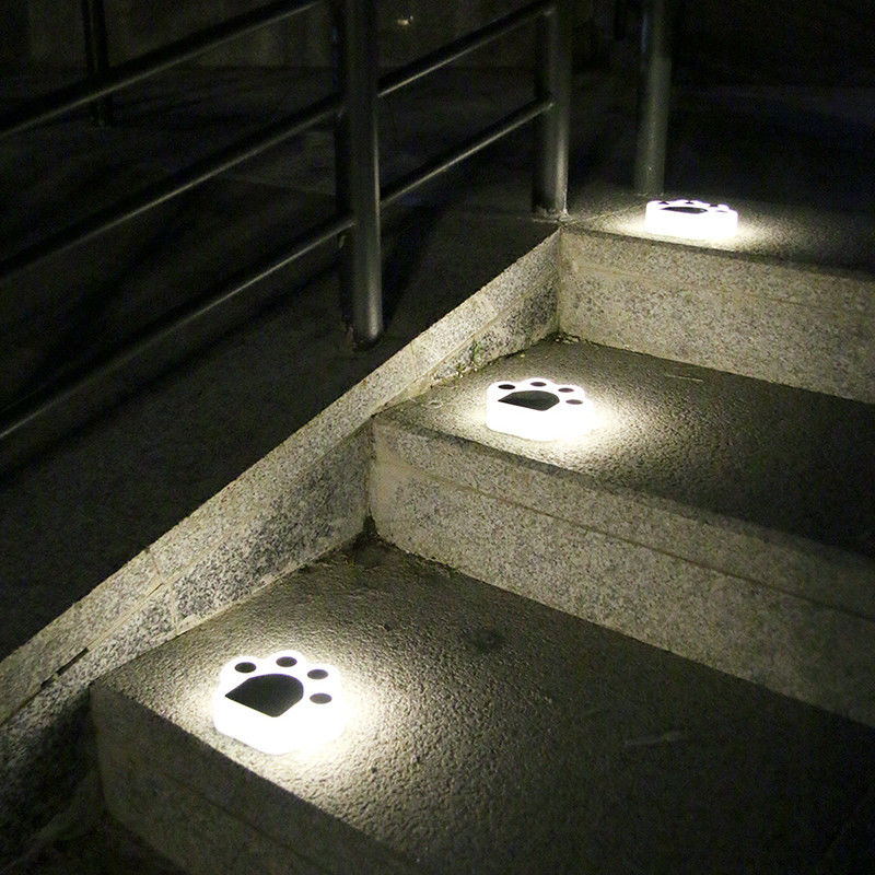 5000K 70lm Lampu Hias Surya Plug In Cat Paw Print Solar Lawn Lamp