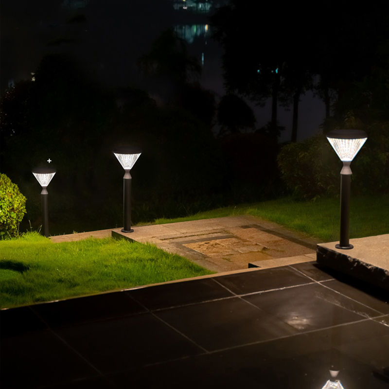 Aluminium Waterproof 3.2V Solar Wall Garden Light 50000H Post Pillar Pathway Decoration