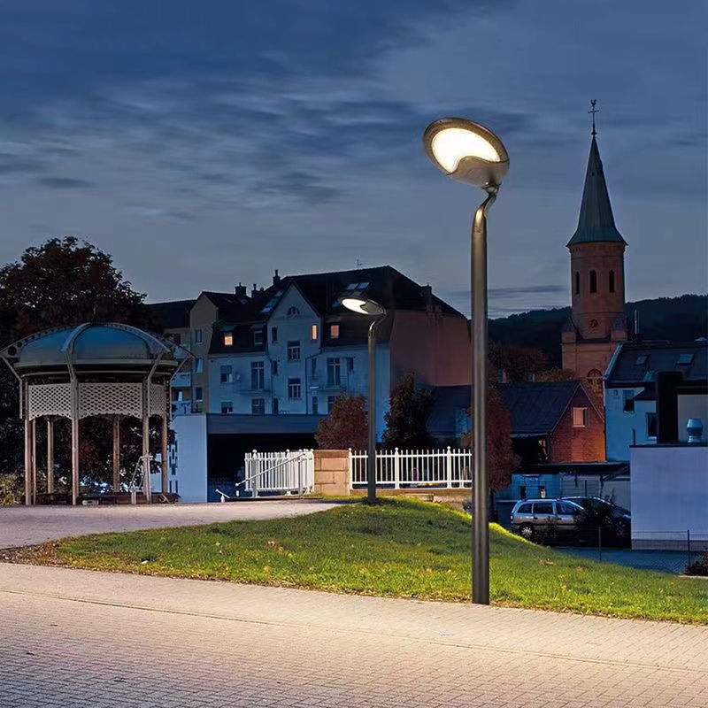 Halaman Jalan 25W Lampu Taman LED Surya Untuk Penggunaan Rumah Pembangkit Listrik Tenaga Surya