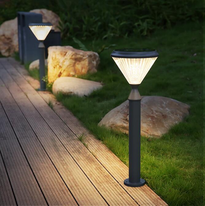 2021 New Outdoor Decoration Diamond Garden Stake Solar Light Solar Power System