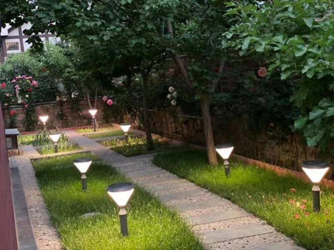 2021 New Outdoor Decoration Diamond Garden Stake Solar Light Solar Power System
